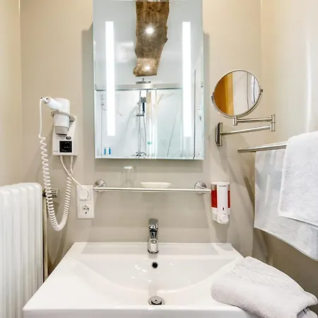 Zur Krone Hotel