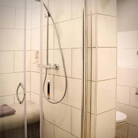 祖尔克朗旅馆 2*