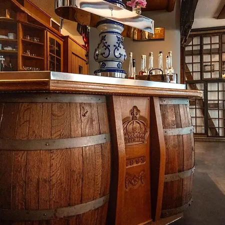 祖尔克朗旅馆 2* 巴特科尼希